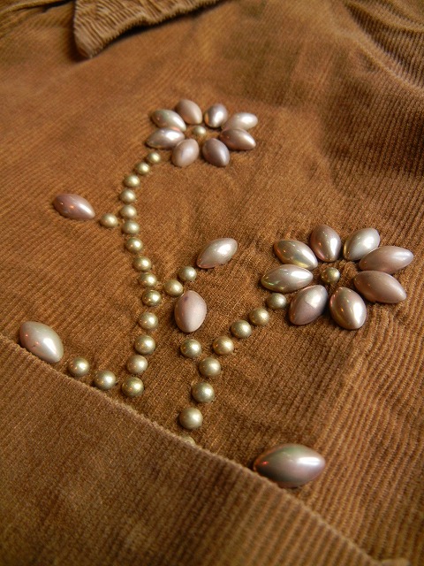 $B!Z(BREMI RELIEF$B![(B -$B%l%_%l%j!<%U(B -Corduroy Regular Shirts (Flower Studs)